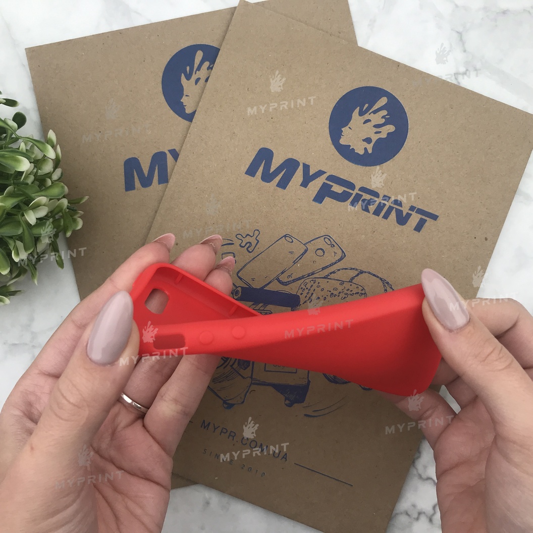 Чохол силіконовий для iPhone 5 / 5S червоний (4468) - фото 3 - Чохли для УФ друку