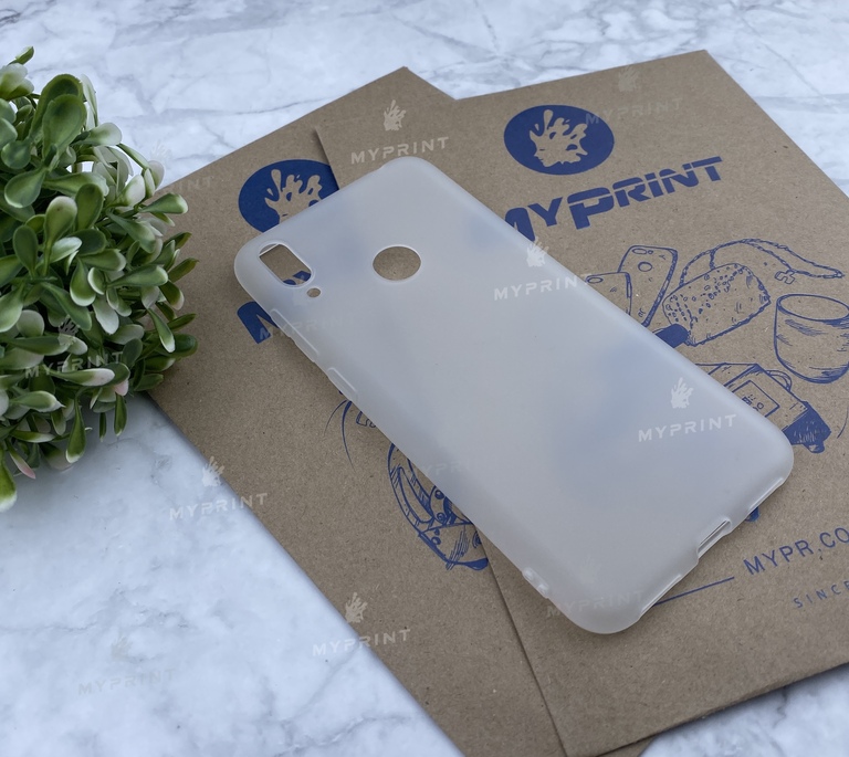 Чохол силіконовий для Huawei Y7 (2019) білий (4677) 