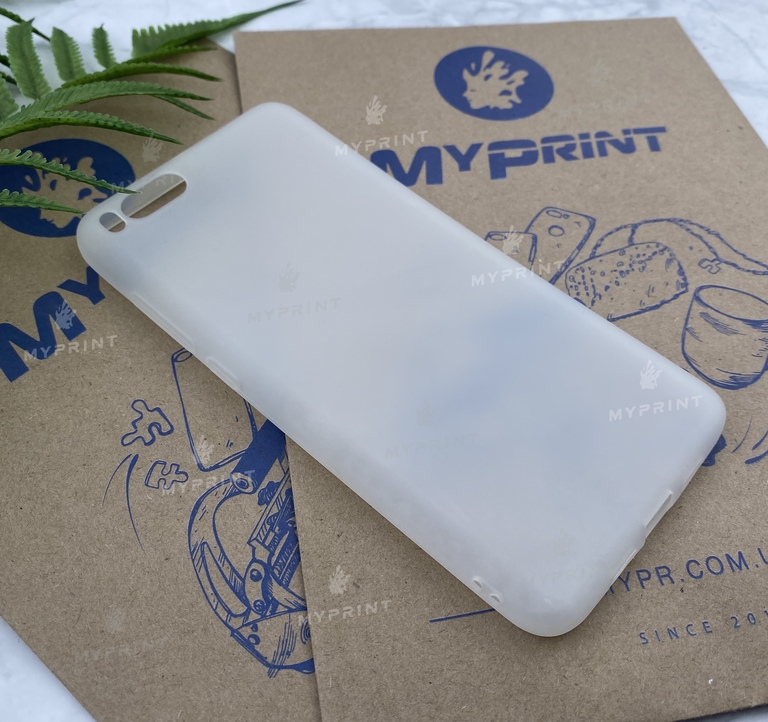 Чехол силиконовый для Xiaomi Mi Note 3  белый (5187)  Чехол силиконовый для Xiaomi Mi Note 3  белый (5187)