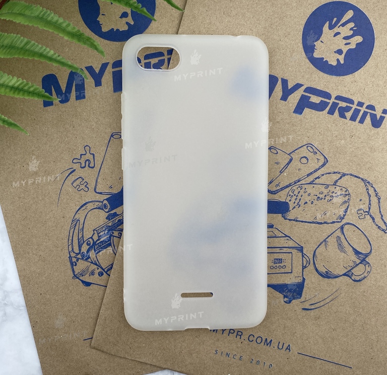 Чехол силиконовый для Xiaomi Redmi 6a белый (5245) 