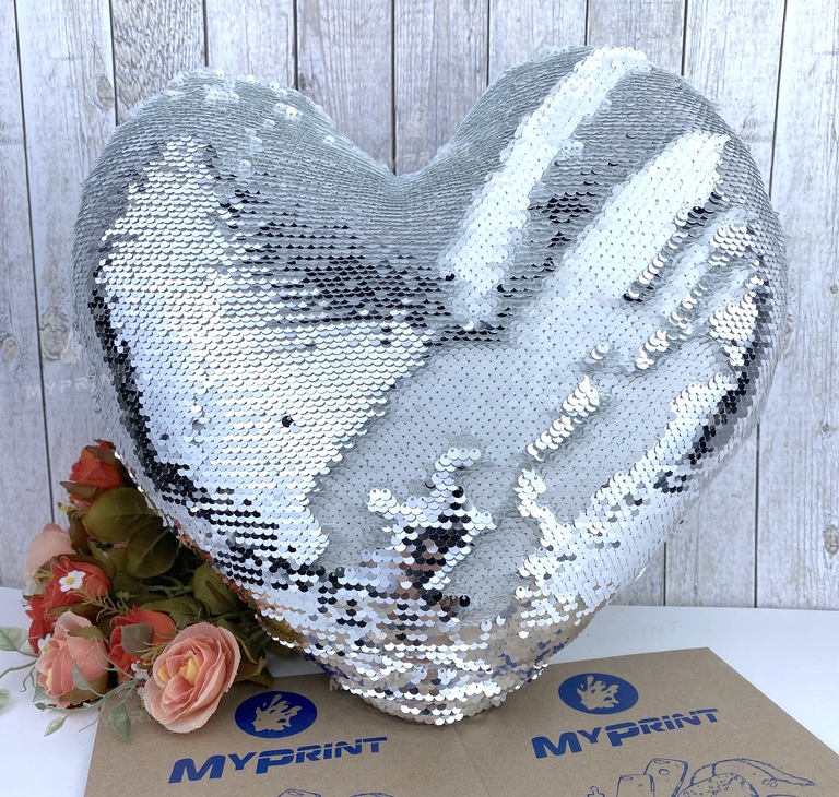 Pillow with sequins for sublimation heart silver (5320)  Pillow with sequins for sublimation heart silver (5320)