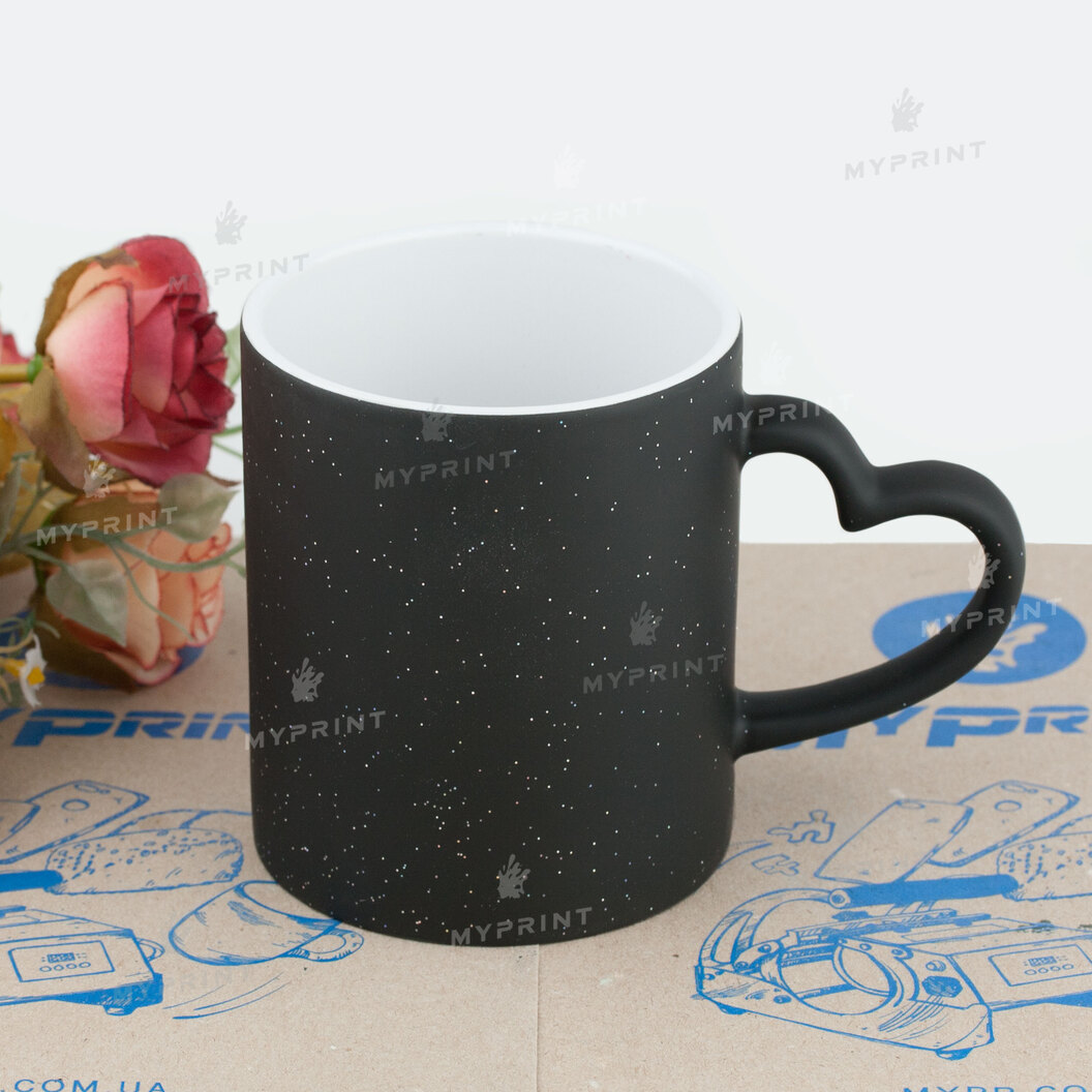 Чашка для сублімації хамелеон з ручкою у формі серця з блискітками матова чорна 11 Oz (330 мл) (6308) - фото 3 Чашка для сублімації хамелеон з ручкою у формі серця з блискітками матова чорна 11 Oz (330 мл) (6308) - фото 3 - Заготовки для сублімації