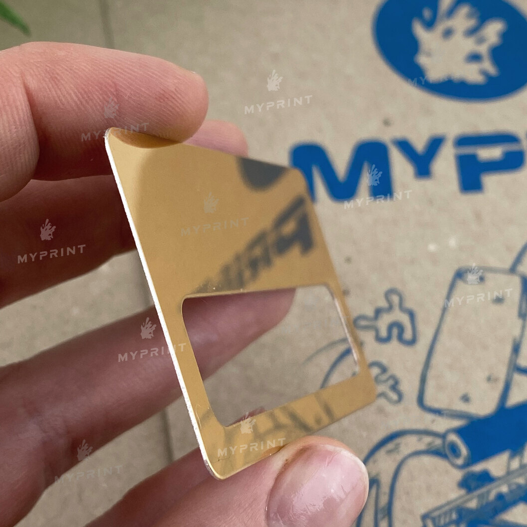 Бейдж для сублімації металевий з вікном дзеркальне золото 70*40 мм, товщина 0,55 мм (7041) - фото 3 Бейдж для сублімації металевий з вікном дзеркальне золото 70*40 мм, товщина 0,55 мм (7041) - фото 3 - Заготовки для сублімації