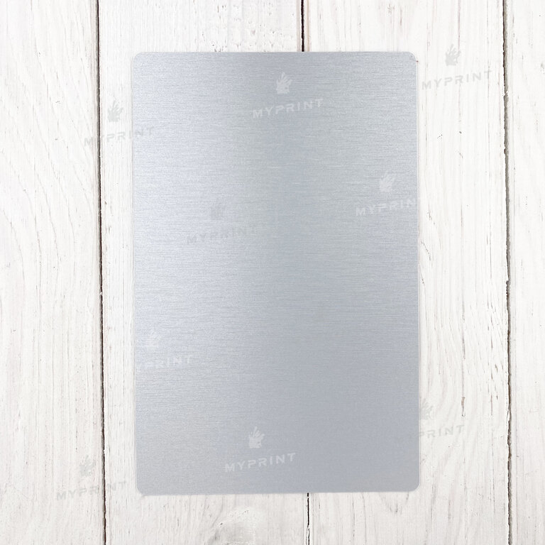 The hydrogel film on the back cover is worn silver (7863)  The hydrogel film on the back cover is worn silver (7863)