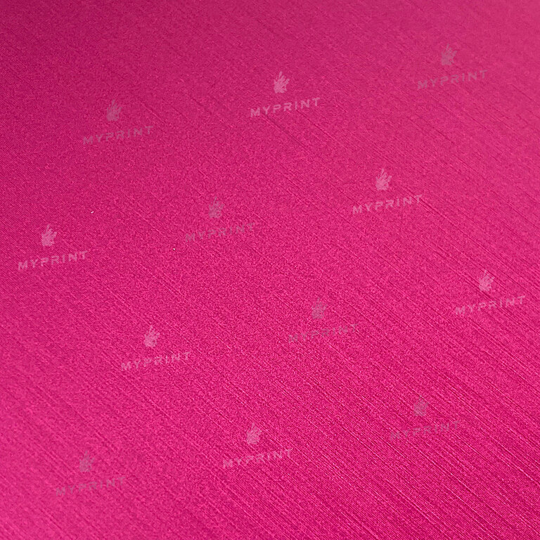 The hydrogel film on the back cover is worn crimson (7866)  The hydrogel film on the back cover is worn crimson (7866)