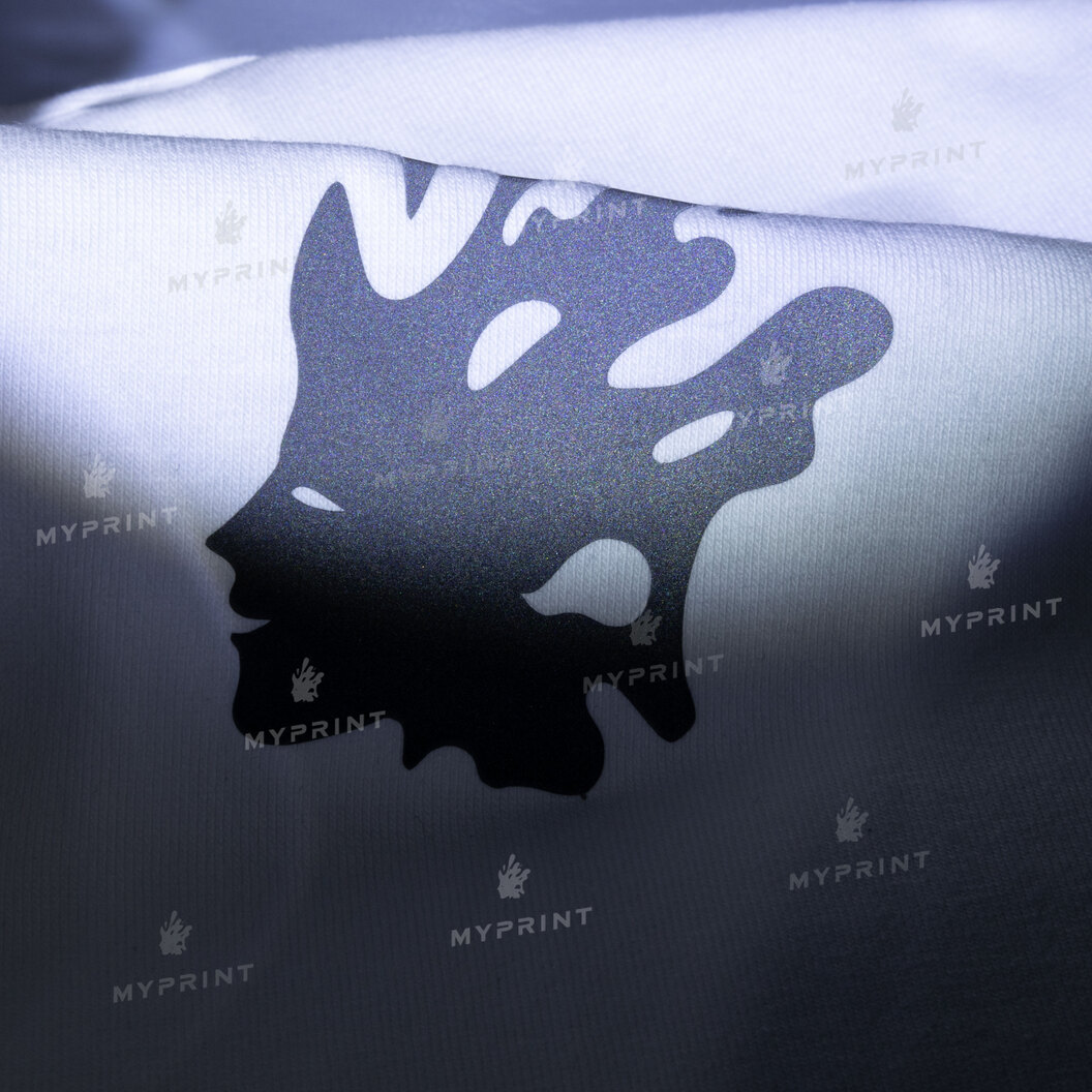 Термотрансферна плівка My Print Reflective світловідбиваюча чорна 1 пог. м. (1*0,6 м) (7992) - фото 3 Термотрансферна плівка My Print Reflective світловідбиваюча чорна 1 пог. м. (1*0,6 м) (7992) - фото 3 - Витратні матеріали для друку