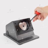 Висічка серце 52*57 мм (11423) - фото 2 Висічка серце 52*57 мм (11423) - фото 2 - Обладнання і заготовки для значків магнітів брелоків